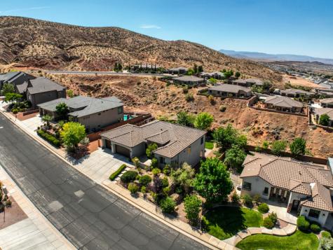 1288 E Silver Shadows Drive Washington UT 84780