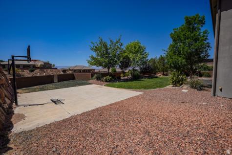 1288 E Silver Shadows Drive Washington UT 84780