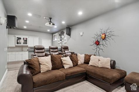 2718 N 2125 E Layton UT 84040