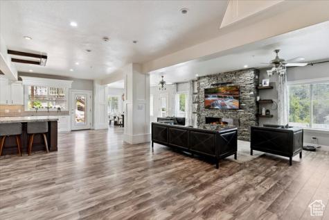 2718 N 2125 E Layton UT 84040