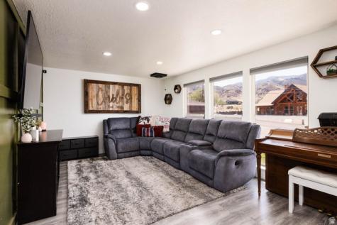 447 E 580 S Monroe UT 84754