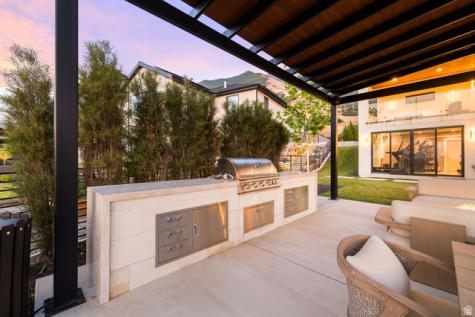 348 E Hidden Lake Drive Bountiful UT 84010