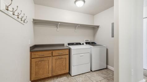 64 E 1350 S Lehi UT 84043