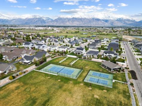 64 E 1350 S Lehi UT 84043