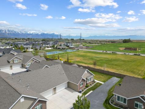 64 E 1350 S Lehi UT 84043