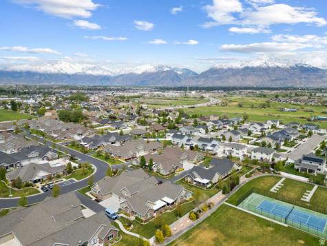 64 E 1350 S Lehi UT 84043