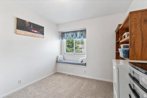 8260 S 560 E Sandy UT 84070