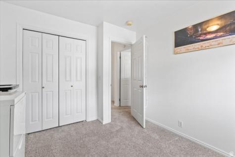 8260 S 560 E Sandy UT 84070