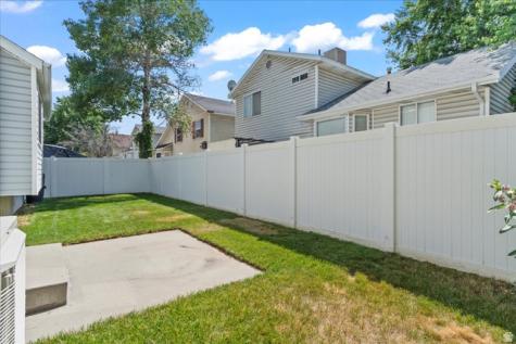 8260 S 560 E Sandy UT 84070