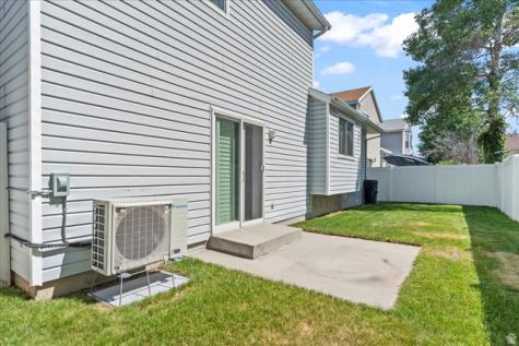 8260 S 560 E Sandy UT 84070
