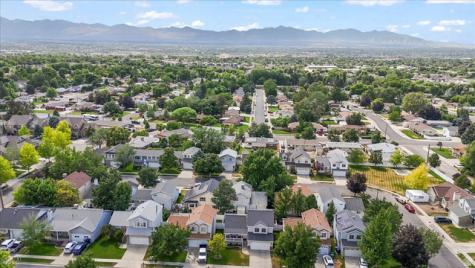 8260 S 560 E Sandy UT 84070