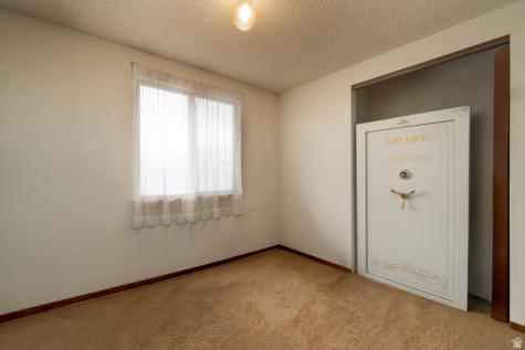 495 E 400 S Roosevelt UT 84066