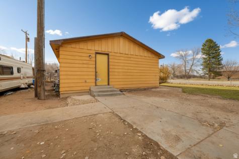 495 E 400 S Roosevelt UT 84066