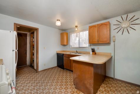 495 E 400 S Roosevelt UT 84066