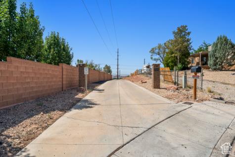 2752 E 50 S St. George UT 84790