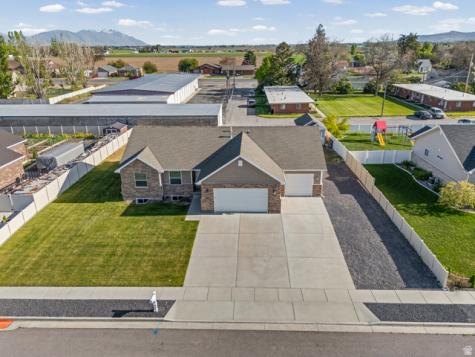 662 E 100 N Tremonton UT 84337
