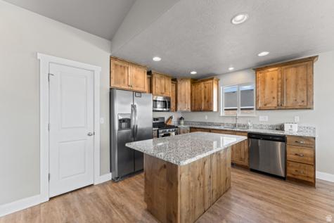 662 E 100 N Tremonton UT 84337