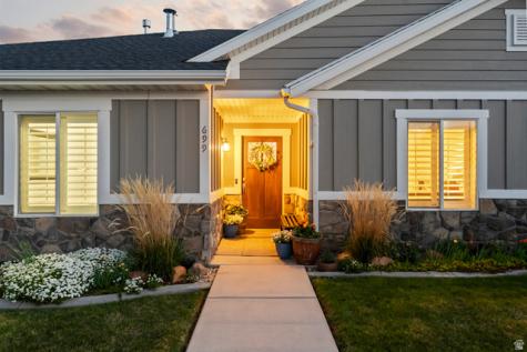 699 W 650 S Springville UT 84663