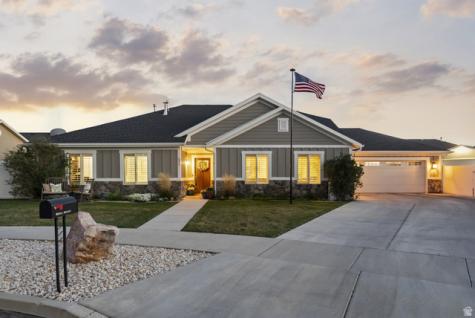 699 W 650 S Springville UT 84663