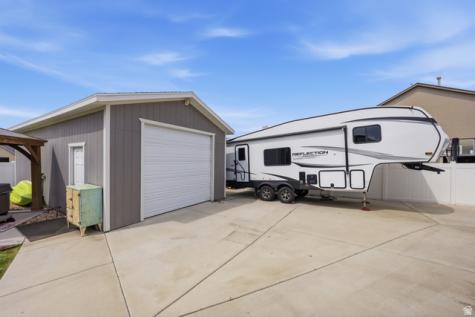 699 W 650 S Springville UT 84663