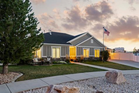 699 W 650 S Springville UT 84663