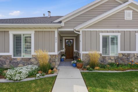 699 W 650 S Springville UT 84663