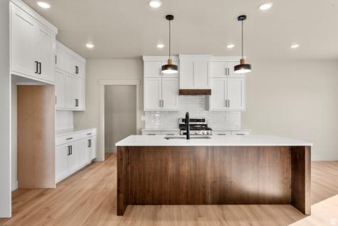 1130 E 245 N Hyde Park UT 84318