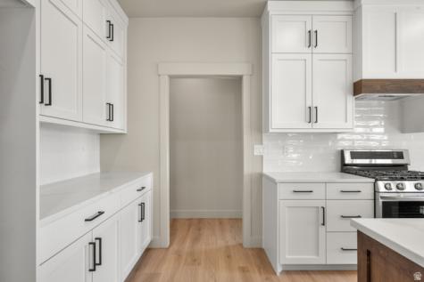 1130 E 245 N Hyde Park UT 84318