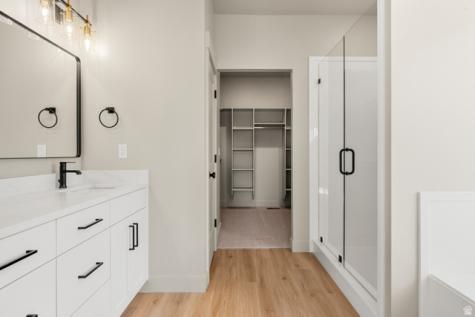 1130 E 245 N Hyde Park UT 84318