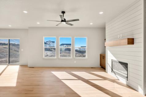 1130 E 245 N Hyde Park UT 84318