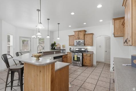 2382 W Stonehaven Loop N Lehi UT 84043