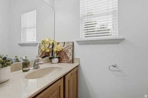 2382 W Stonehaven Loop N Lehi UT 84043