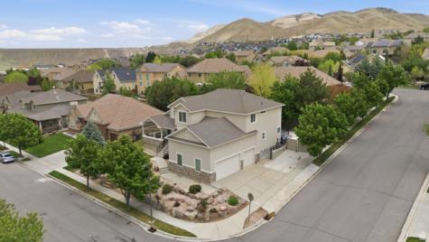 2382 W Stonehaven Loop N Lehi UT 84043