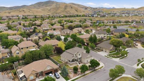 2382 W Stonehaven Loop N Lehi UT 84043