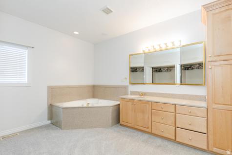 455 N 350 E Hyde Park UT 84318
