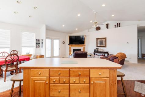 455 N 350 E Hyde Park UT 84318