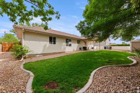 2292 E 390 N St. George UT 84790