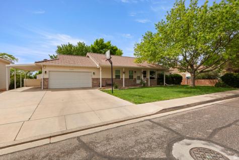 2292 E 390 N St. George UT 84790