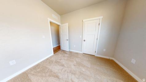868 N 1880 E Price UT 84501
