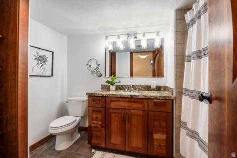 2807 E Morningside Drive S Salt Lake City UT 84124
