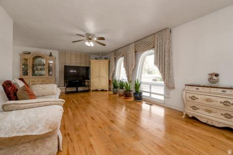 1860 E Spring Lane S Holladay UT 84117