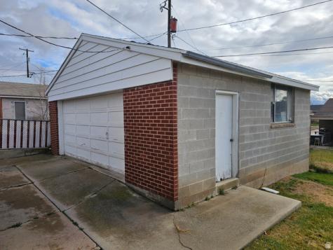 518 E 250 S Clearfield UT 84015