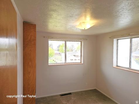 518 E 250 S Clearfield UT 84015