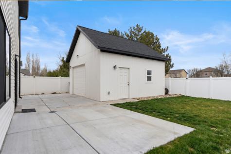 2303 E Hawthorne Street Lehi UT 84043