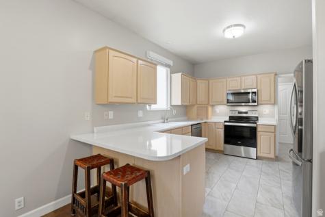 671 E Free Land Avenue S Midvale UT 84047