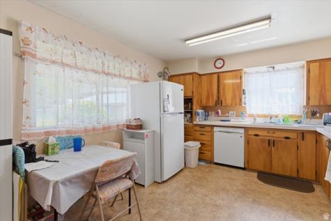 1677 S 75 E Bountiful UT 84010