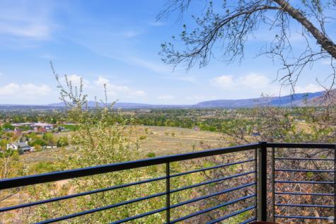 8 Altawood Drive S Sandy UT 84092