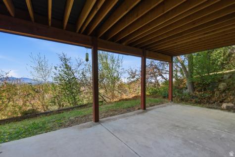 8 Altawood Drive S Sandy UT 84092