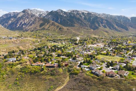 8 Altawood Drive S Sandy UT 84092