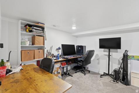 2480 S Jackson Avenue E Ogden UT 84401
